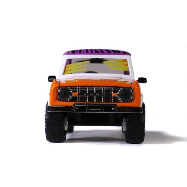 Jada 1973 Ford Bronco & Randy Savage Figure 1/24 - Image 4