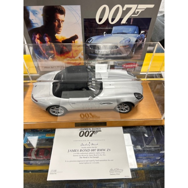 Kyosho James Bond BMW Z8 1/12 World Is Not Enough Diecast Model	Pre loved Excellent Condition With Certificate & Display Case